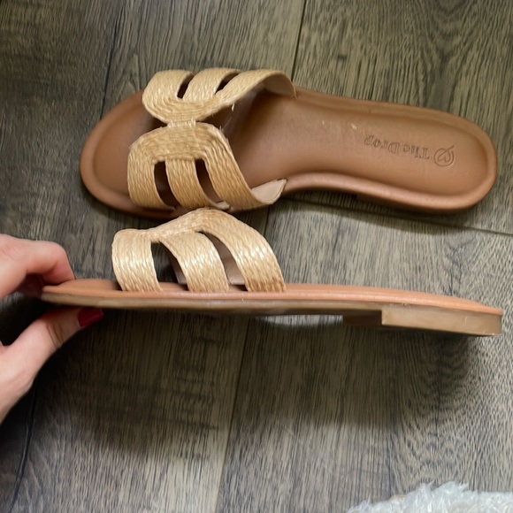 Raffia Slide Sandals - Picture 10 of 13